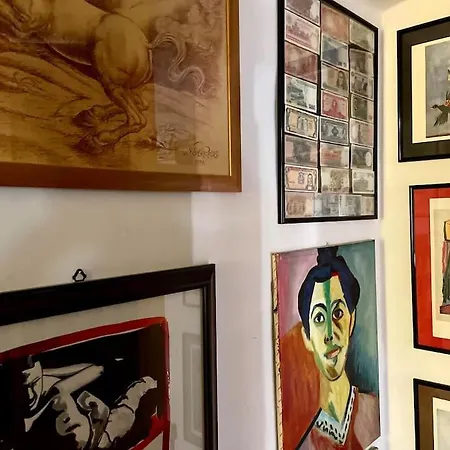 아파트 Ugo Foscolo *