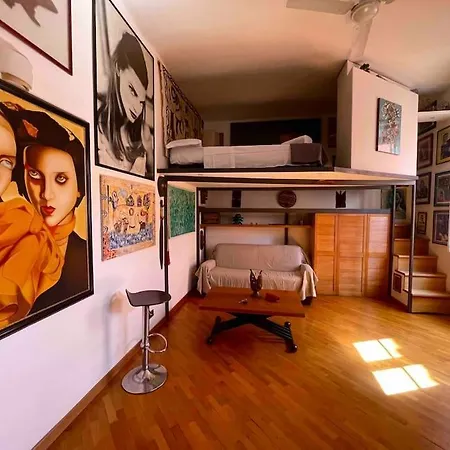 Our Arty Flat In Monti * Rom